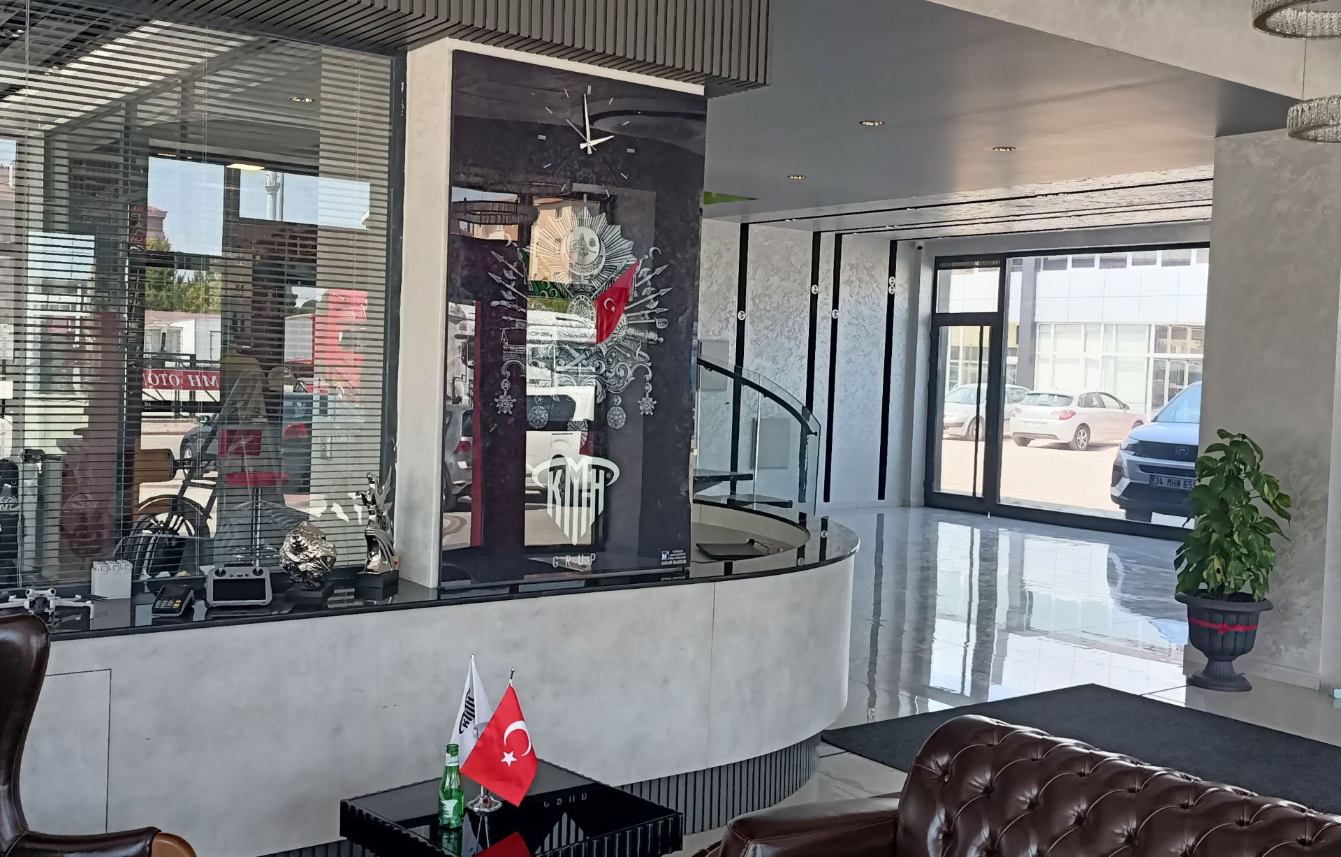 CAM TABLO ile Ev Dekorasyonu Nasıl Yapılır?